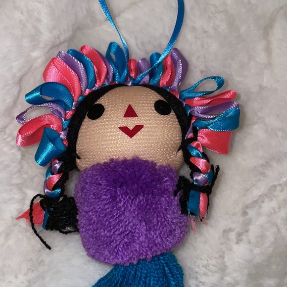 Handmade Authentic Mexican muñeca de trapo pendant - Picture 3 of 6